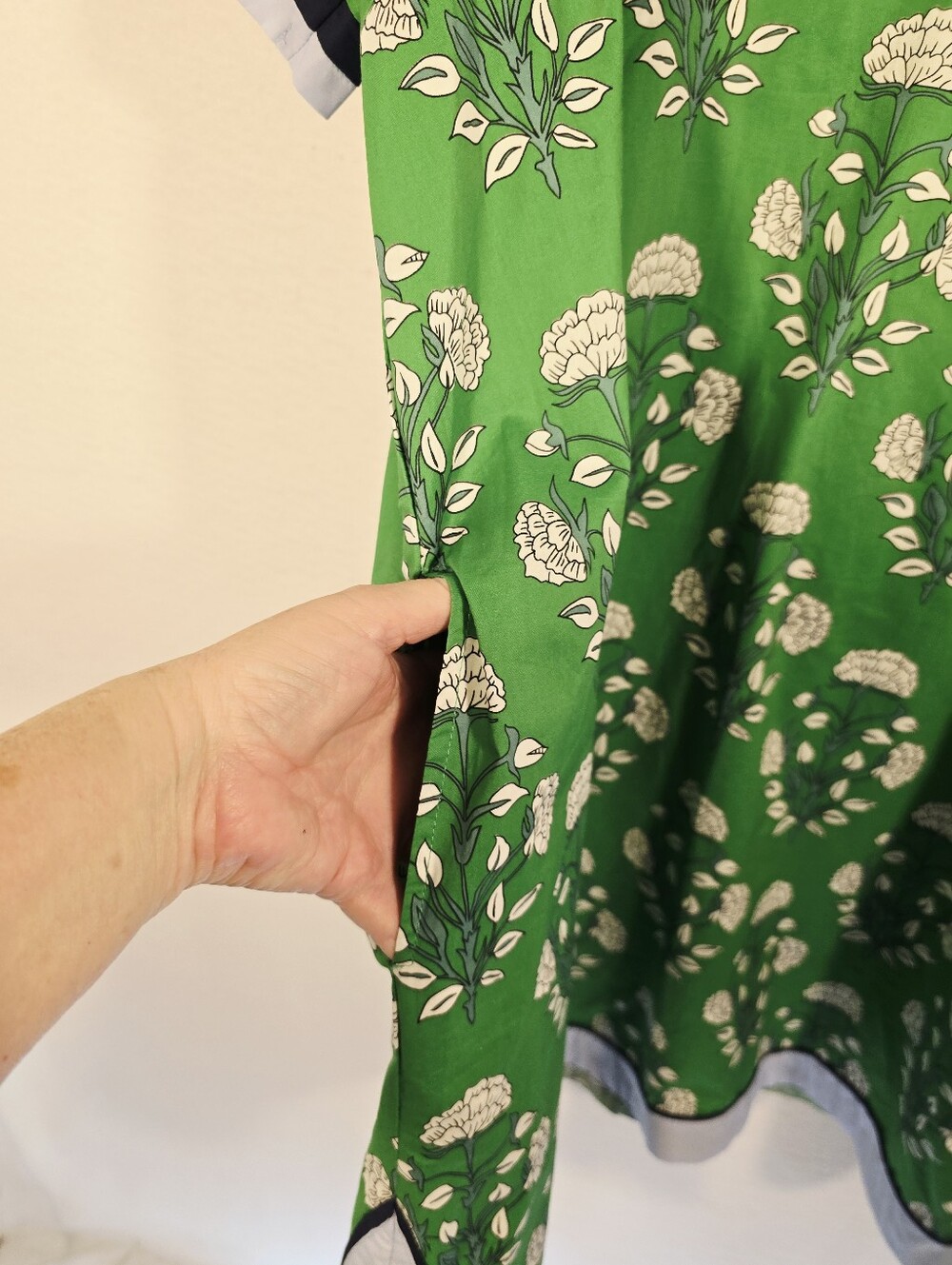 Umgee NWT Green Floral S Sleeve Cotton Ruffled Neck Shift Dress. Ladies Med - Picture 12 of 12